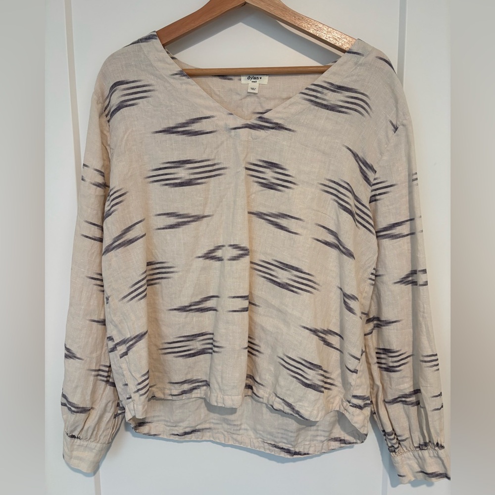 dylan Cream and Lavender/Grey Linen Blouse - Women’s Size Small